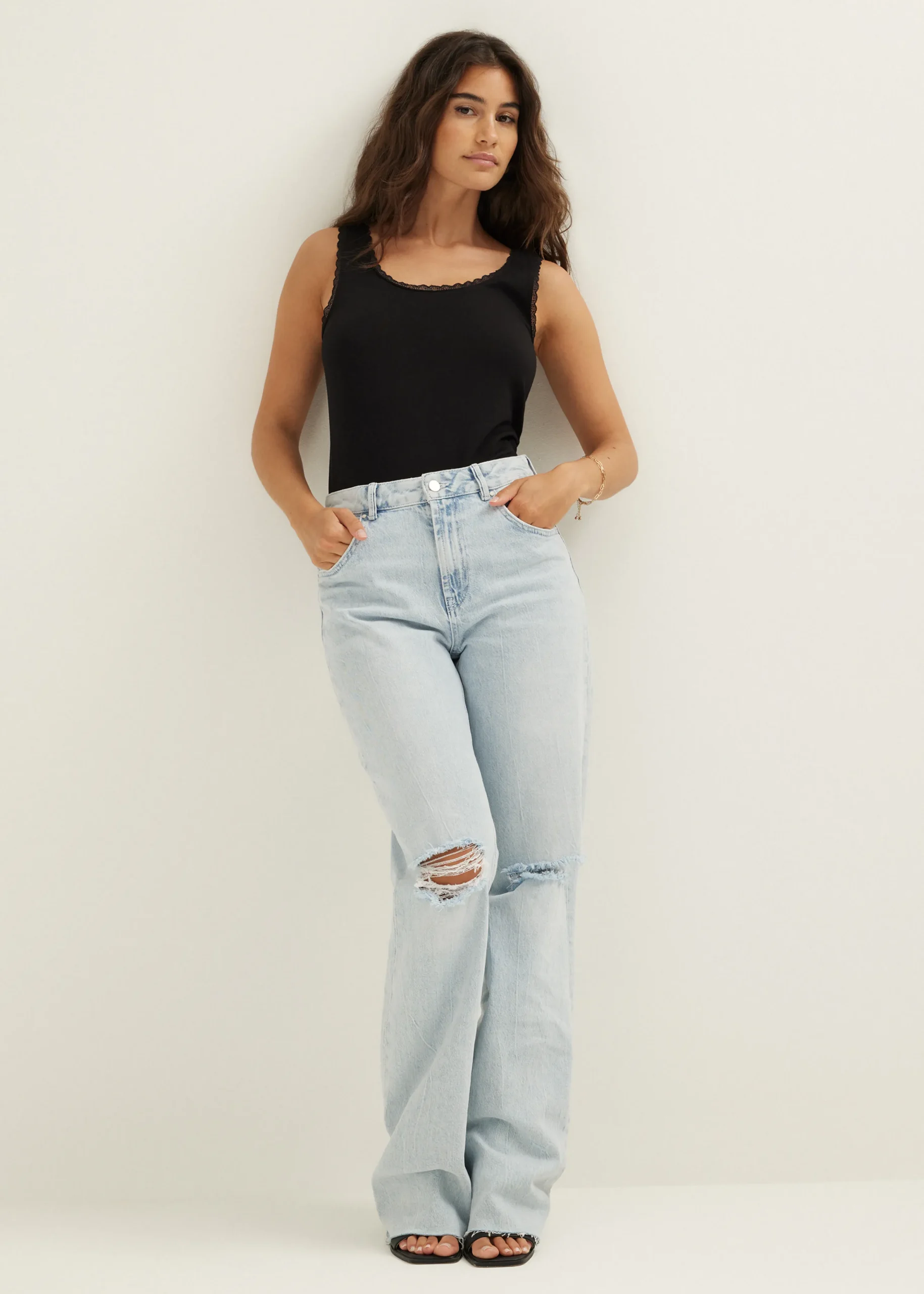 Hot Cotton Club Basic singlet breed met kant zwart