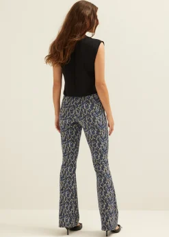 Outlet Cotton Club Flared broek met all-over print meerkleurig