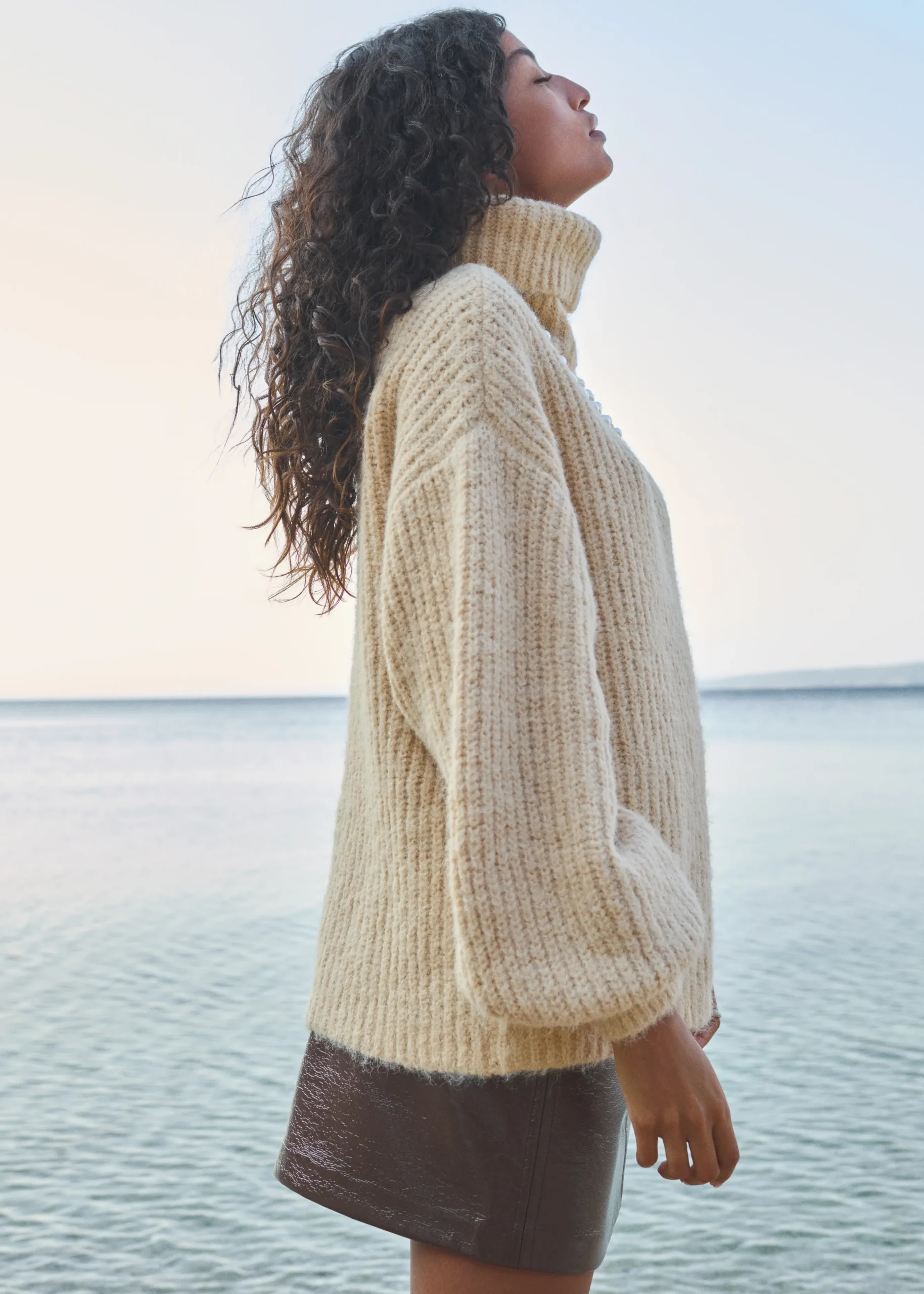 Online Cotton Club Gebreide coltrui tan