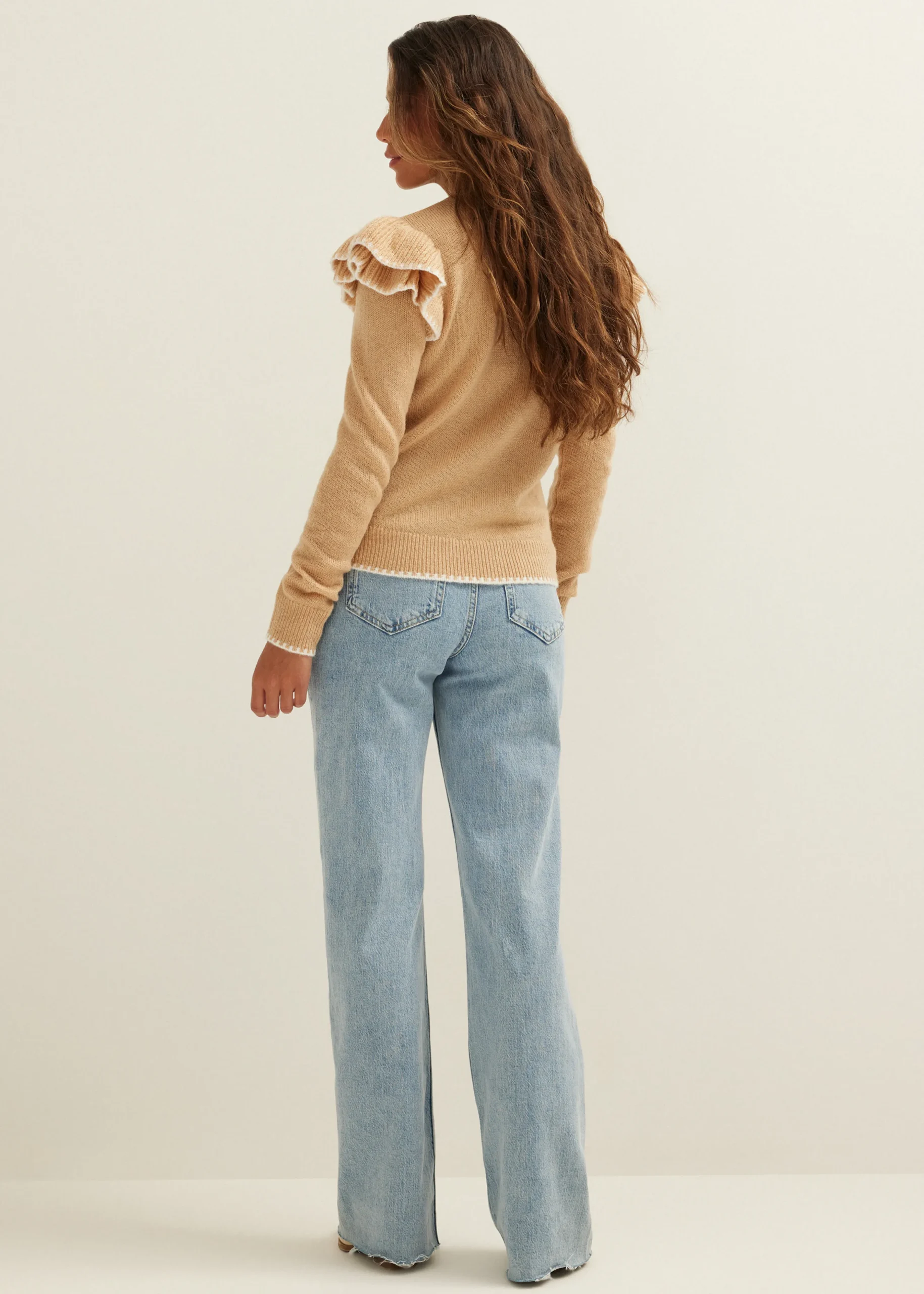 Sale Cotton Club Gebreide trui met ruffles donkerzand