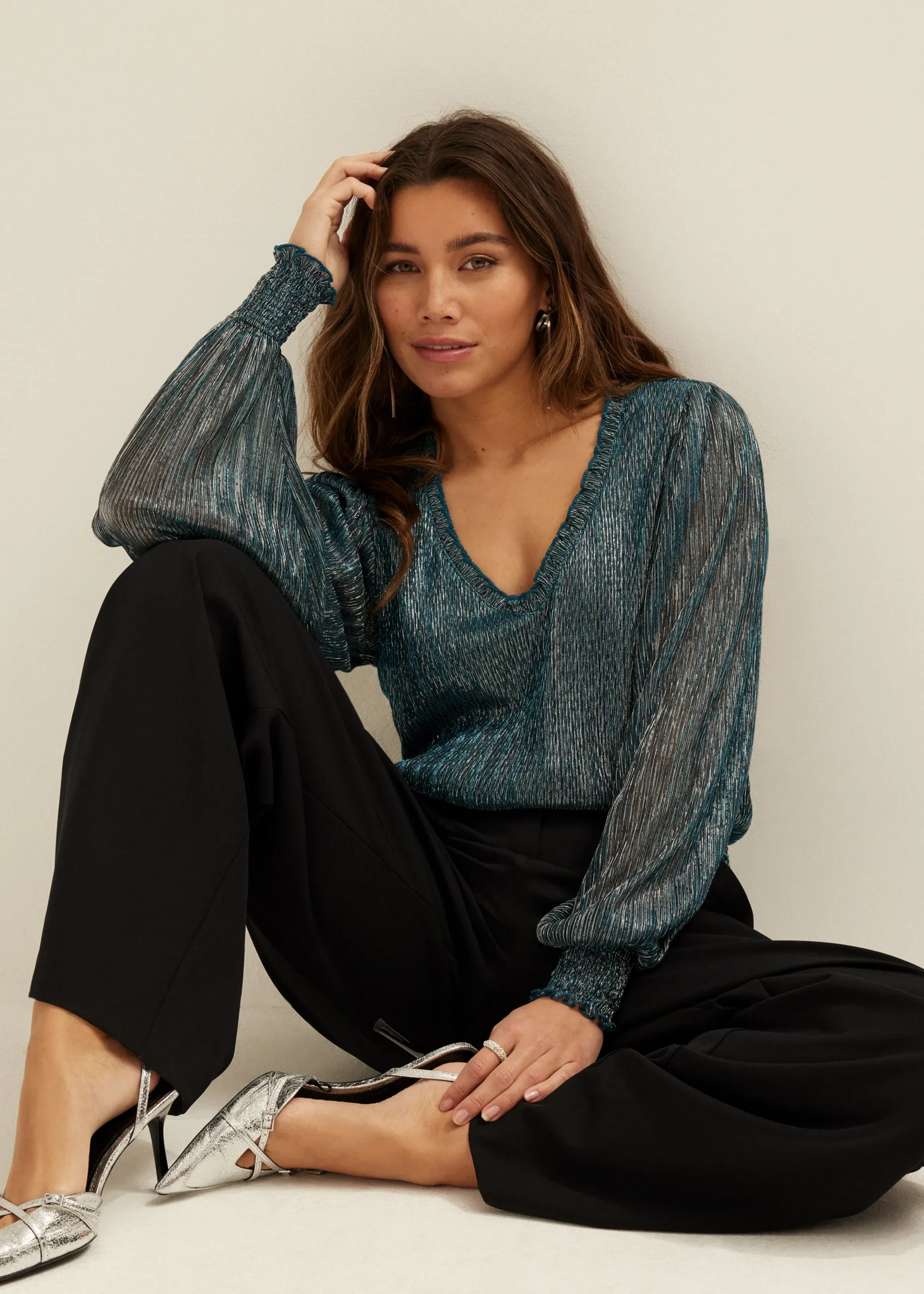 Sale Cotton Club Glitter top met v-hals donkeraqua