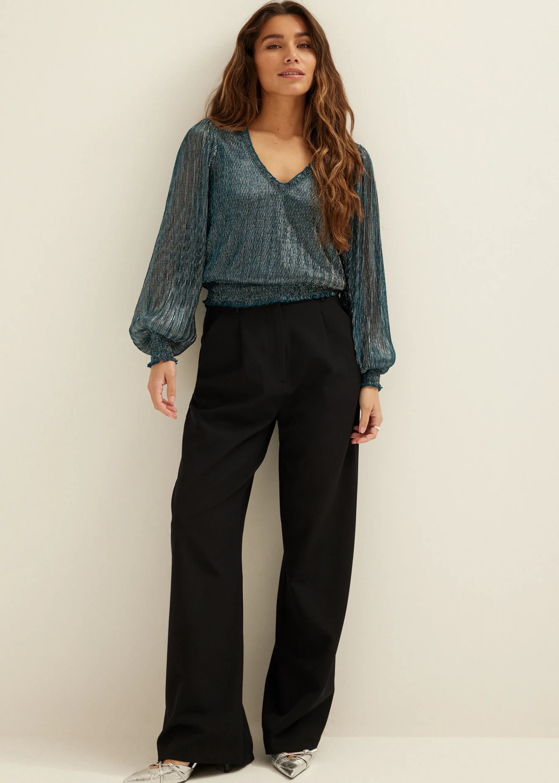 Sale Cotton Club Glitter top met v-hals donkeraqua