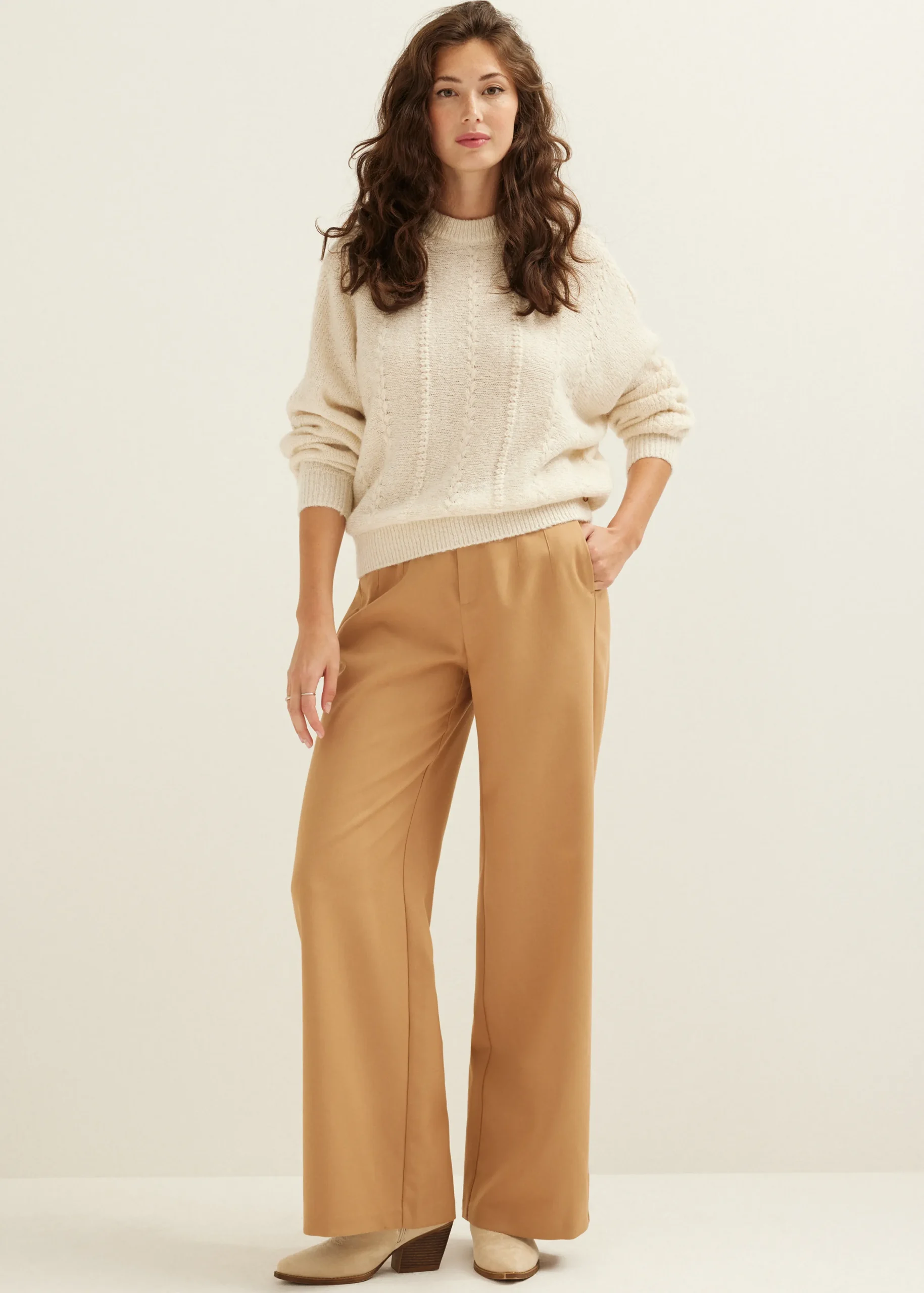 Outlet Cotton Club Kabeltrui met vleermuis mouw ecru