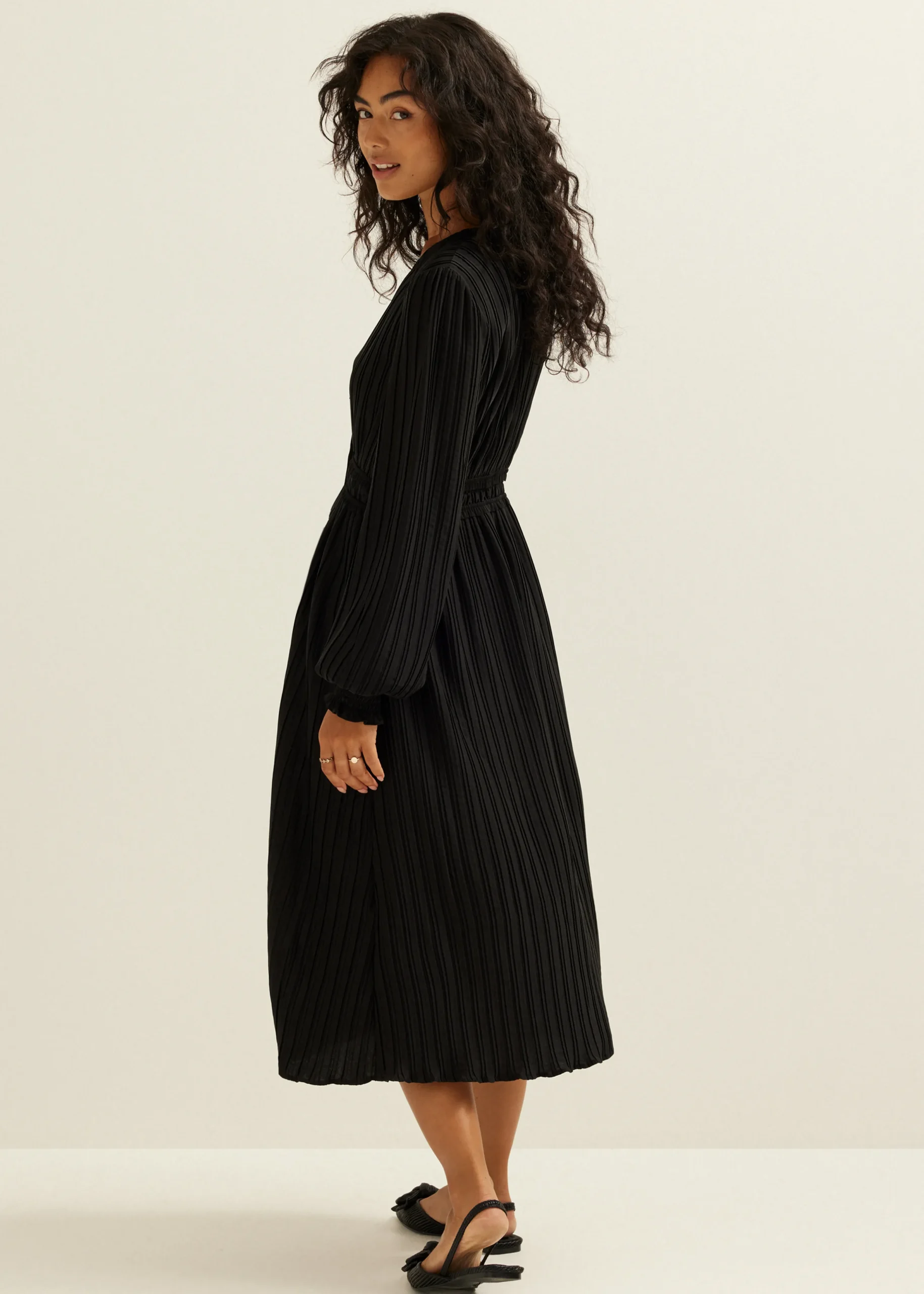 Fashion Cotton Club Maxi plisse jurk zwart