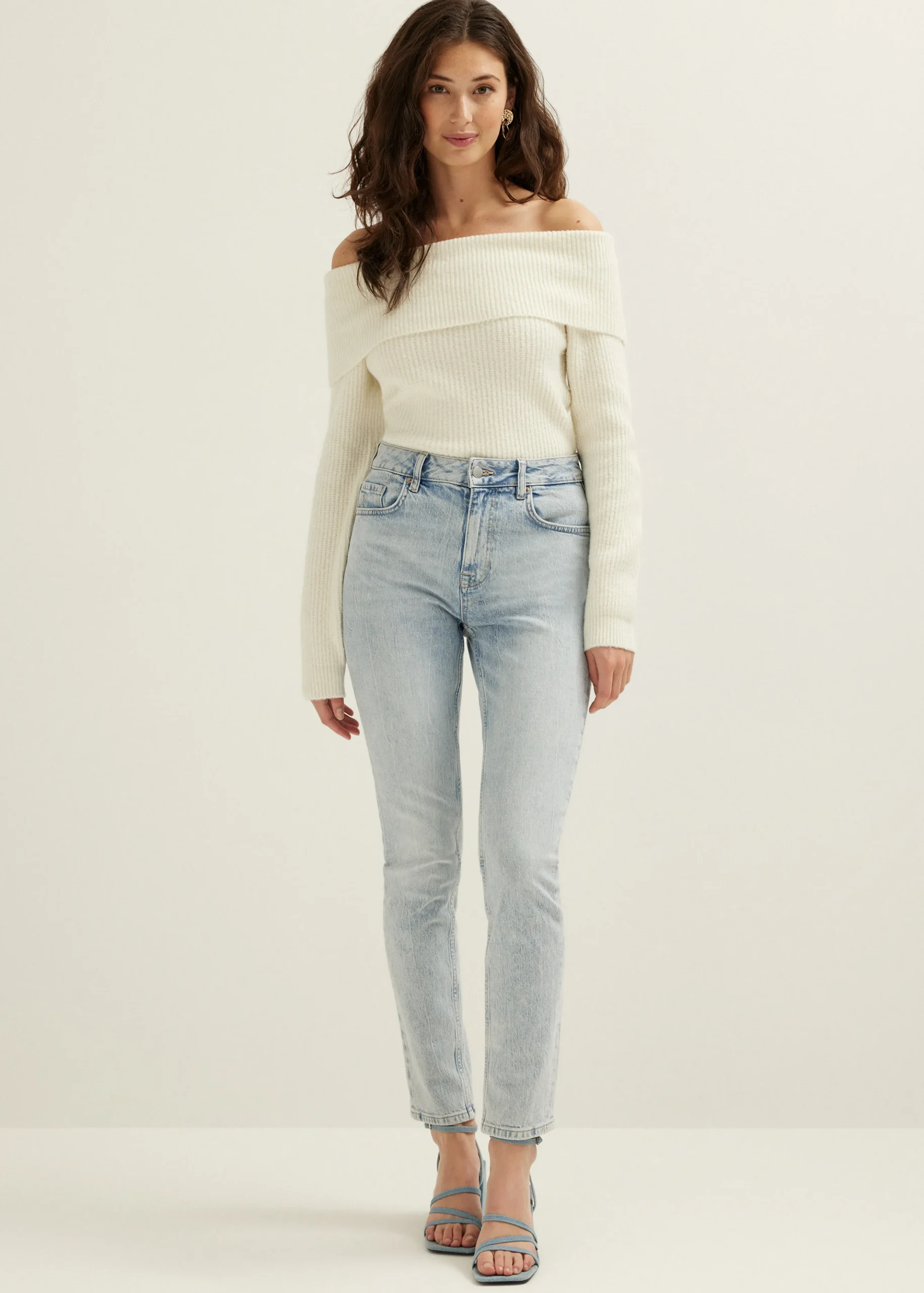 Sale Cotton Club Off-shoulder trui ecru