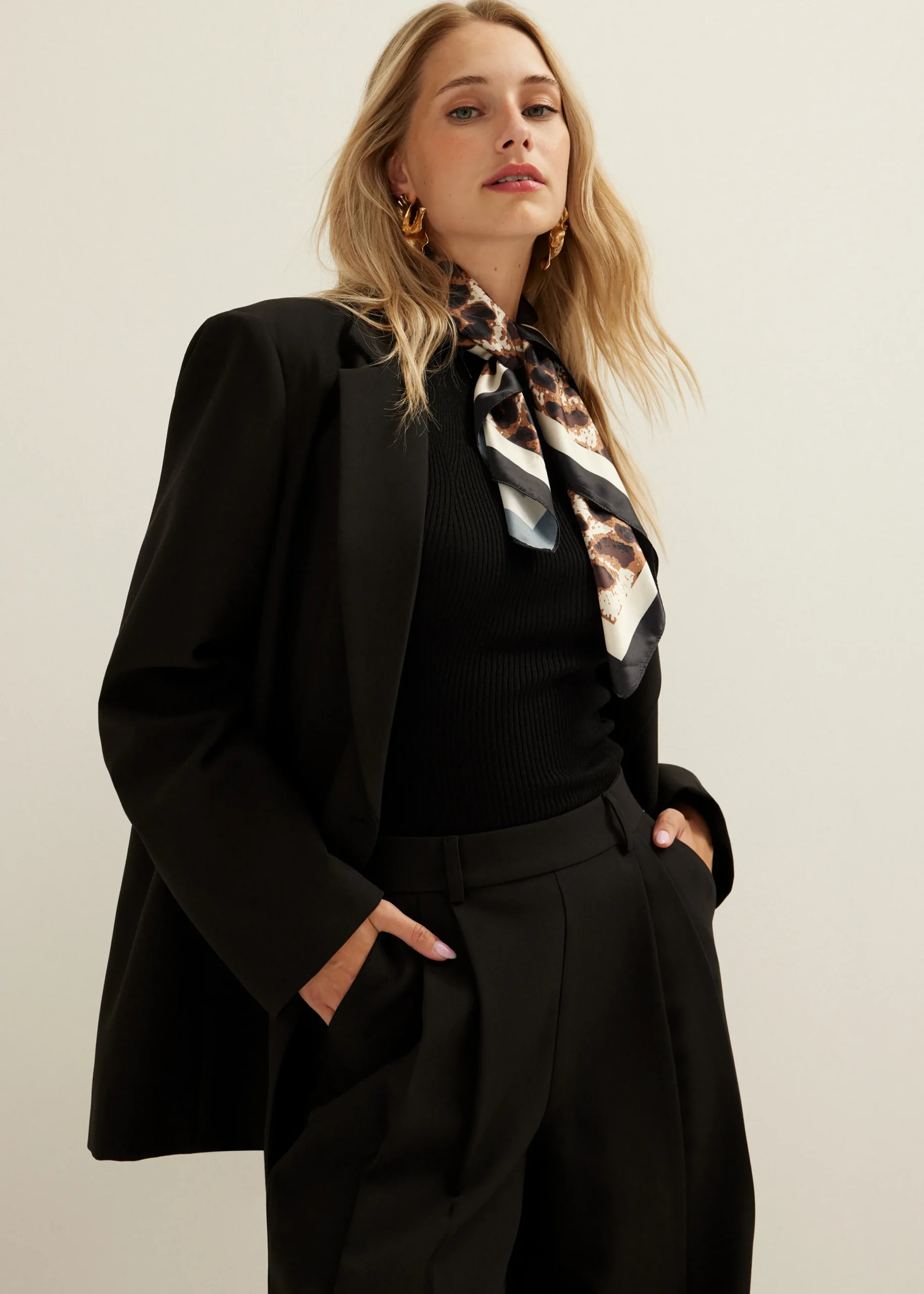 Best Cotton Club Oversized blazer zwart