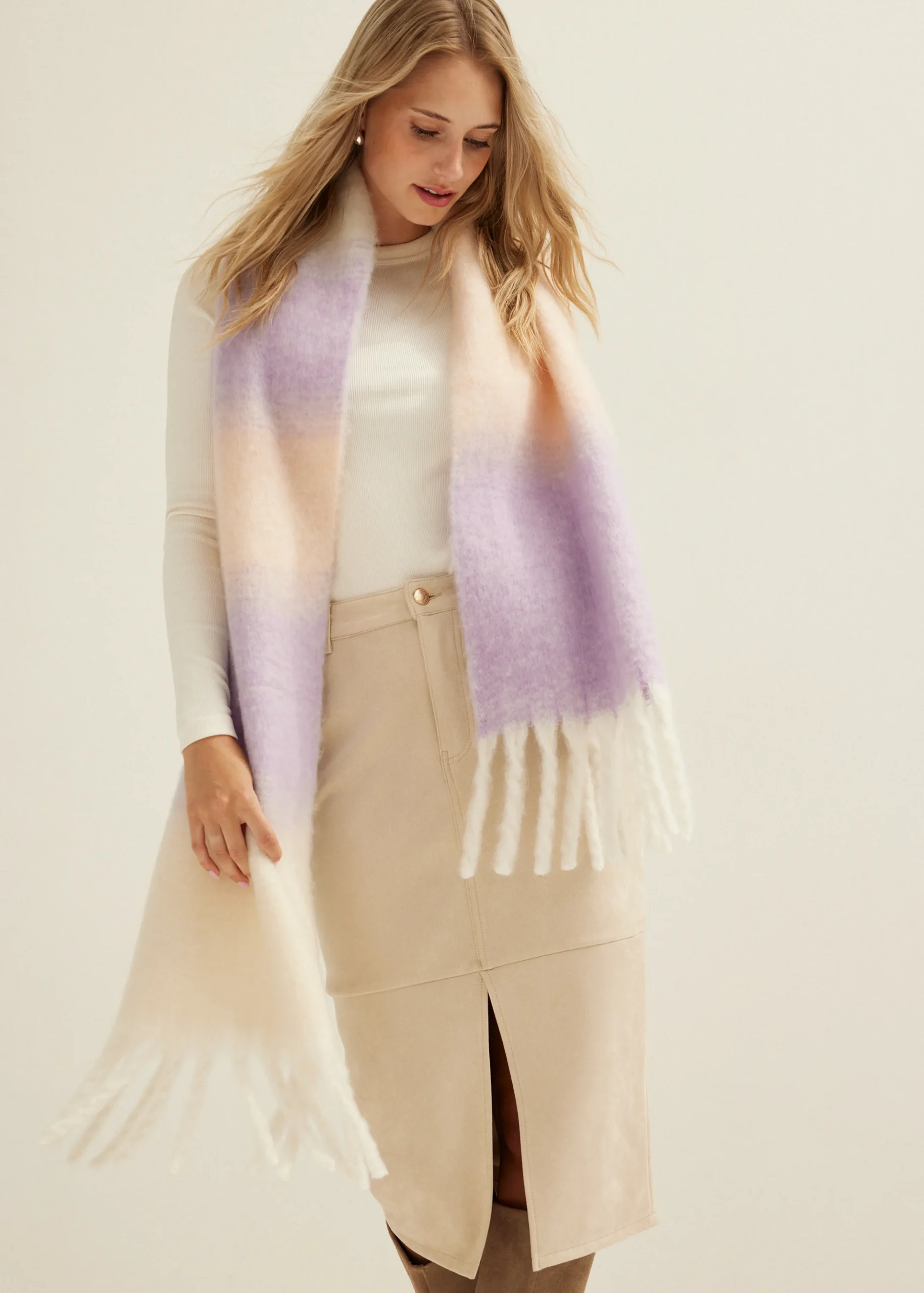 Outlet Cotton Club Sjaal met overlopende kleuren zalm