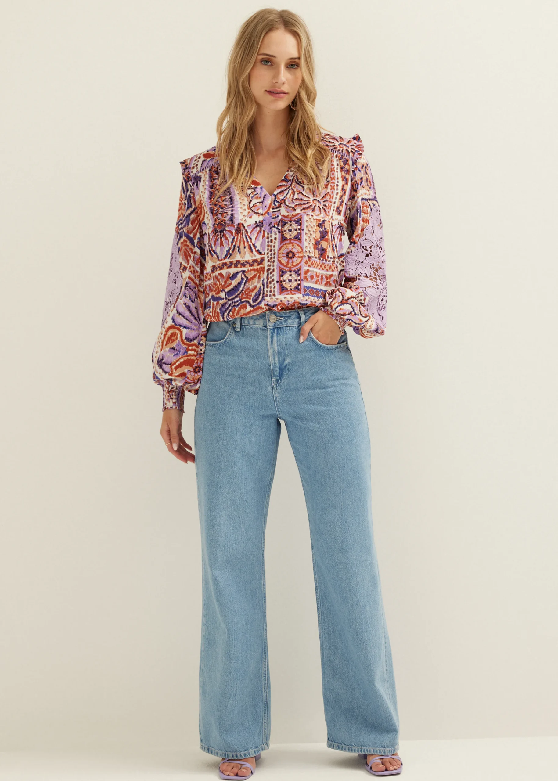 New Cotton Club Top met crochet details lila,midden
