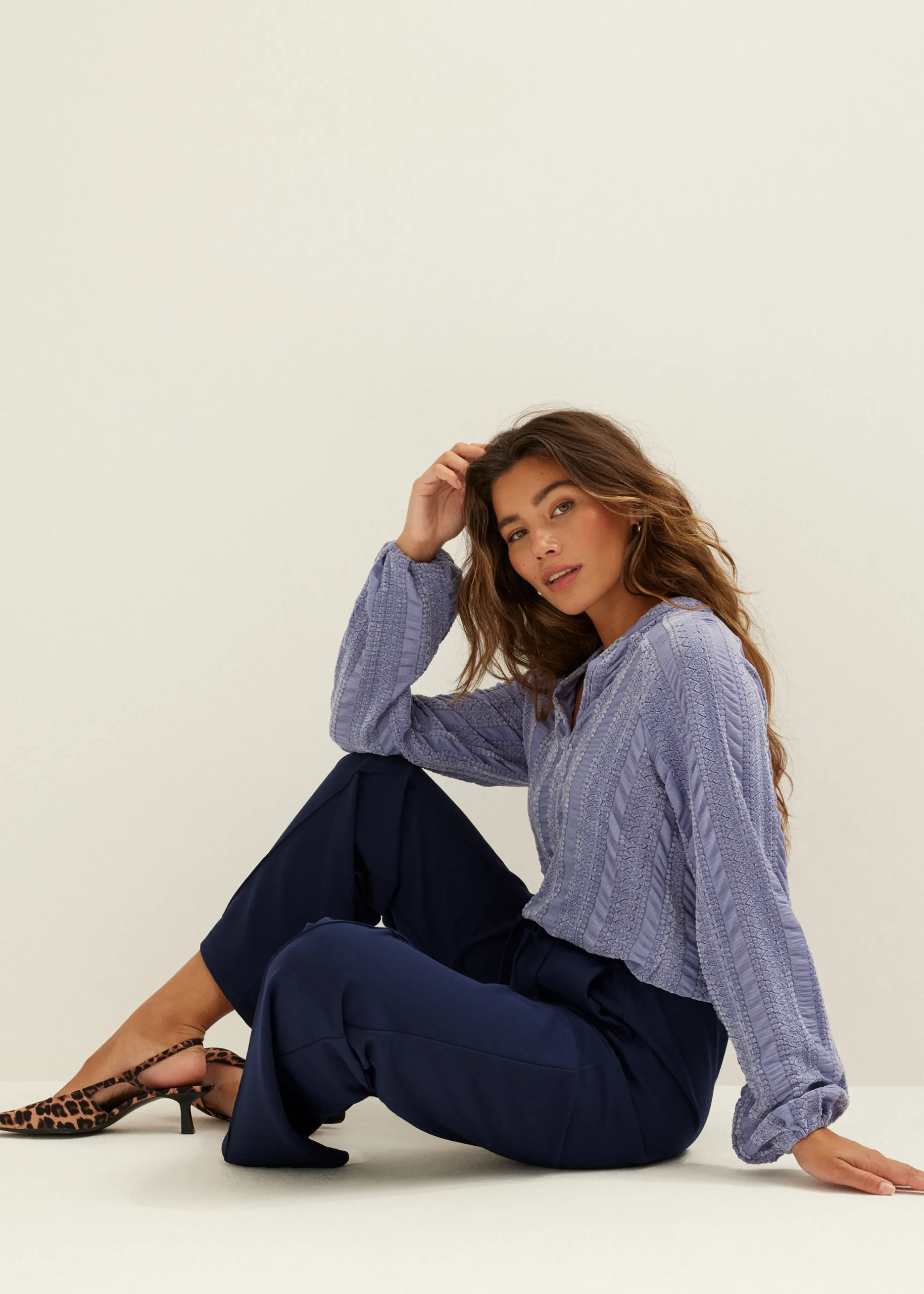 Sale Cotton Club Top met crochet details middenblauw