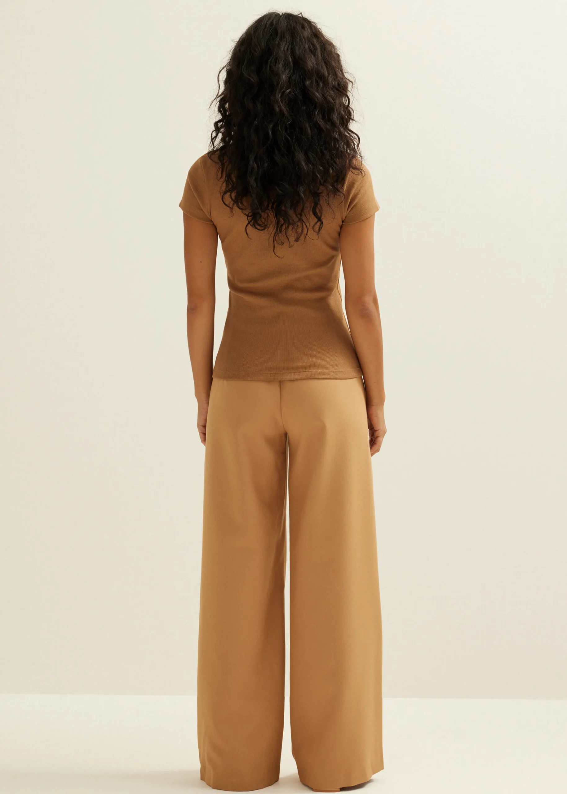 New Cotton Club t-shirt met rib structuur camel